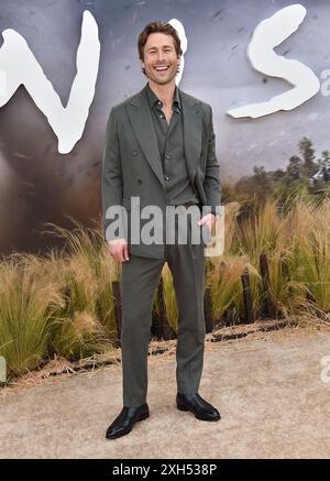 Westwood, USA. Juli 2024. Glen Powell kam am 11. Juli 2024 zur Premiere von „Twisters“ in Los Angeles im Regency Village Theatre in Westwood, CA. © Lisa OConnor/AFF-USA.com Credit: AFF/Alamy Live News Stockfoto
