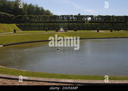 Villandry, Tours, Frankreich. Ein Blick aus der Vogelperspektive auf die berühmten Renaissancegärten des Château de Villandry im Loire-Tal. Stockfoto