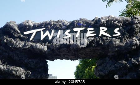 Los Angeles, Kalifornien, USA 11. Juli 2024 Universal Pictures präsentiert die Premiere von Twisters im Regency Village Theatre am 11. Juli 2024 in Los Angeles, Kalifornien, USA. Foto: Barry King/Alamy Live News Stockfoto