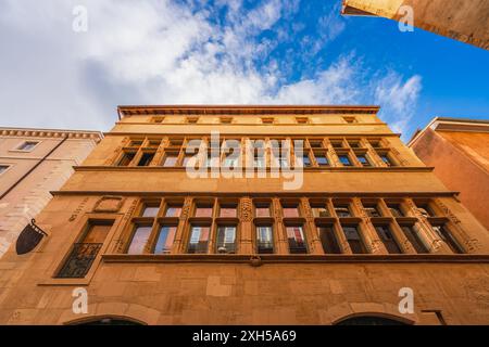 Lyon, Frankreich. Juni 2024. Das Chamerier's House im Vieux Lyon District, Frankreich Stockfoto