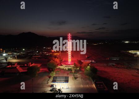 Das höchste Thermometer der Welt, Donnerstag, 11. Juli 2024, in Baker, Kalif. Stockfoto