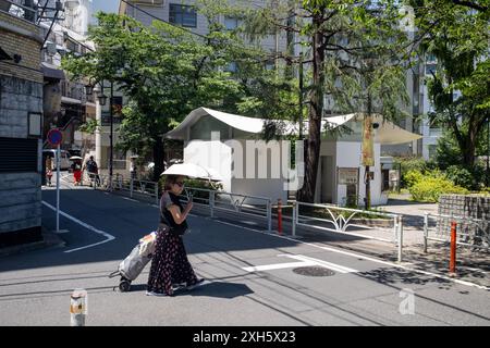 Öffentliche Toilette von Fumihiko Maki im Ebisu Park East in Tokio Japan - Teil des Tokio Toilet Project Stockfoto