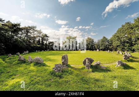 Die späten Jungsteinzeit prähistorischen Stein Kreis The Kings Men. Teil der Rollright Steine, Oxfordshire, England. 3000 + Jahre alt Stockfoto