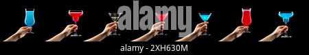 Frauenhände, die Cocktails, Champagner- und Biergläser auf schwarzem Hintergrund halten Stockfoto