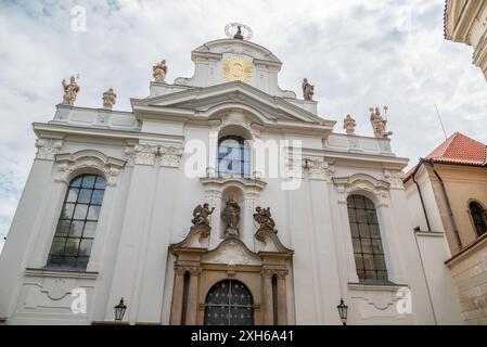 Das Kloster Strahov, eine im 12. Jahrhundert gegründete Prämonstratenserabtei, befindet sich am 11. Juli 2024 in Strahov, Prag, Tschechische Republik Stockfoto