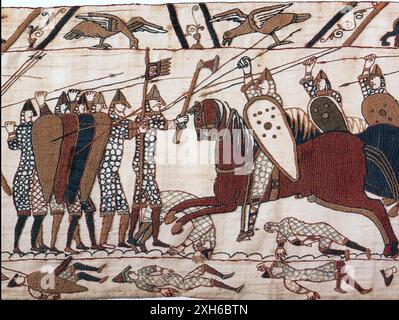 SCHLACHT VON HASTINGS 14. OKTOBER 1066. Teil der Szene 52 des Bayeux-Teppichs, in der normannische Kavallerie die angelsächsische Infanterie angreift Stockfoto