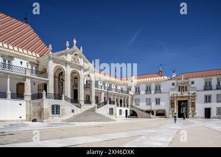 Königlicher Palast oder Palast der Schulen (Paco das Escolas) historischer architektonischer Komplex der Universität der Stadt Coimbra, Portugal, Europa Stockfoto