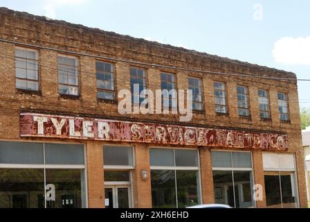 Verlassenes Auto Parts Building in Tyler, Texas Stockfoto