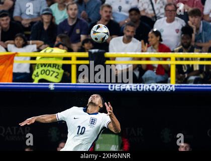 Dortmund, SignaI Iduna Park, 10.07.2024: Jude Bellingham aus england springt im Halbfinalspiel Niederlande gegen England bei der UEFA E um einen Kopfsprung Stockfoto