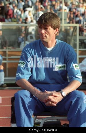 DFB Cup Finale 1998 / FC Bayern München - MSV Duisburg 2:1 am 16.05.1998 in Berlin / Trainer Friedhelm Funkel (MSV Duisburg) [automatisierte Übersetzung] Stockfoto