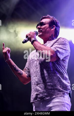 Pistoia, Italien. Juli 2024. Lee Ryan von Blue tritt am 5. Juli 2024 live auf der Piazza Duomo, Pistoia, Italien, auf. auf der 43? Pistoia Blues. (Foto: Andrea Martini/NurPhoto) Credit: NurPhoto SRL/Alamy Live News Stockfoto