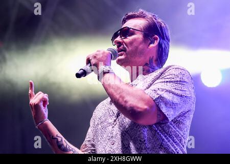 Pistoia, Italien. Juli 2024. Lee Ryan von Blue tritt am 5. Juli 2024 live auf der Piazza Duomo, Pistoia, Italien, auf. auf der 43? Pistoia Blues. (Foto: Andrea Martini/NurPhoto) Credit: NurPhoto SRL/Alamy Live News Stockfoto