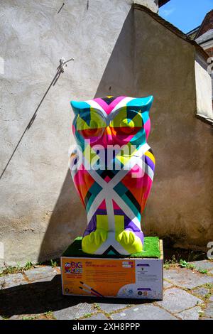 Der Big Hoot Owl Sculpture Trail Chichester England A Wild in Art Event by Chestnut Tree House - Buho by Art + Believe Stockfoto