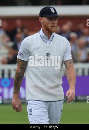 LONDON, Vereinigtes Königreich, JULY12: Englands Ben Stokes (Durham) beim Rothesay Test ITS Test Day 3 of 5 Spiel zwischen England und West Indies am 12. Juli 2024 auf dem Lord's Cricket Ground, London Stockfoto