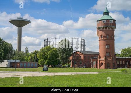 Neuer Wasserturm, Gasometer, Alter Wasserturm, Marienpark, Lankwitzer Straße, Mariendorf, Tempelhof-Schöneberg, Berlin, Deutschland *** Neuer Wasserturm, Gasometer, Alter Wasserturm, Marienpark, Lankwitzer Straße, Mariendorf, Tempelhof Schöneberg, Berlin, Deutschland Stockfoto