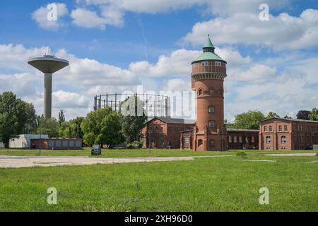 Neuer Wasserturm, Gasometer, Alter Wasserturm, Marienpark, Lankwitzer Straße, Mariendorf, Tempelhof-Schöneberg, Berlin, Deutschland *** Neuer Wasserturm, Gasometer, Alter Wasserturm, Marienpark, Lankwitzer Straße, Mariendorf, Tempelhof Schöneberg, Berlin, Deutschland Stockfoto