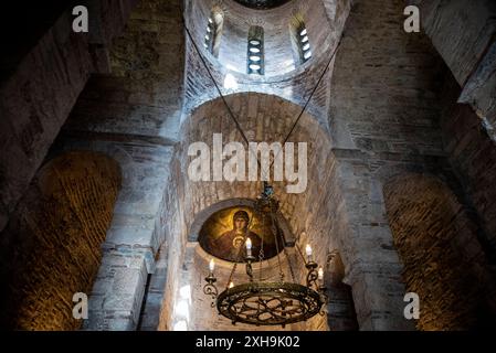 Little Metropolis Church, früher die Kirche St. Eleftherios oder Panagia Gorgoepikoos, eine byzantinische Kirche aus dem 13. Jahrhundert, die sich am Mitropol befindet Stockfoto