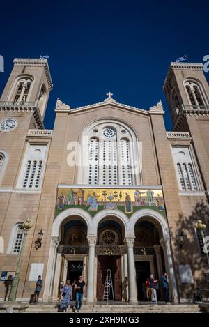 Metropolitan Cathedral of the Verkündigung, im Volksmund bekannt als Metropolis oder Mitropoli, erbaut im 19. Jahrhundert in Athen, Griechenland Stockfoto