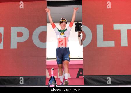 Chieti, Italien. Juli 2024. ELISA Longo Borghini (ITA) von Lidl Trek gewinnt das Pink Jersey der 6. Etappe von San Benedetto del Tronto. (Foto: Davide Di Lalla/SOPA Images/SIPA USA) Credit: SIPA USA/Alamy Live News Stockfoto