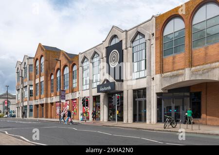 Das Marlands Shopping Centre im Stadtzentrum von Southampton, Hampshire, England, Großbritannien. Außenansicht von Portland Terrace Stockfoto