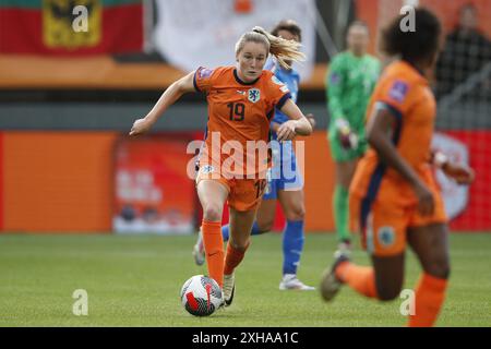 SITTARD - Wieke Kaptein aus Holland während des Qualifikationsspiels für die Europameisterschaft zwischen den Niederlanden (W) und Italien (W) im Fortuna Sittard Stadium am 12. Juli 2024 in Sittard, Niederlande. ANP BART STOUTJESDIJK Credit: ANP/Alamy Live News Stockfoto