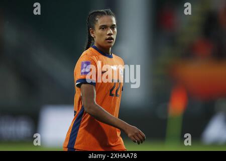 SITTARD - Esmee Brugts von Holland während des Qualifikationsspiels der Frauen für die Europameisterschaft zwischen den Niederlanden (W) und Italien (W) im Fortuna Sittard Stadium am 12. Juli 2024 in Sittard, Niederlande. ANP BART STOUTJESDIJK Credit: ANP/Alamy Live News Stockfoto