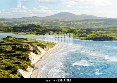 Five Finger Strand und die Dünen von Lagg, Trawbreaga Bay, Inishowen Donegal, Irland. Dünen sind hier am höchsten in Europa. Auf dem Wild Atlantic Way Trail Stockfoto