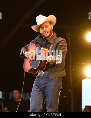 Quebec City, Kanada. Juli 2024. Charley Crockett tritt am 8. Tag des Festivals d'été de Québec am 11. Juli 2024 in Quebec auf. Foto: C Flanigan/imageSPACE/SIPA USA Credit: SIPA USA/Alamy Live News Stockfoto