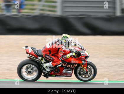 12. Juli 2024: Donnington Park Race Track, Derbyshire. Superbike-Weltmeisterschaft. Bildunterschrift: Alvaro Bautista (Aruba Ducati) Bild: Mark Dunn/Alamy Live News Stockfoto