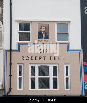 Hommage an Sir Robert Peel, Shoreditch, Tower Hamlets, London, England, Großbritannien – Porträt und Daten; Sir Robert Peel, 2. Baronet, (5. Februar 1788 – 2. Juli Stockfoto