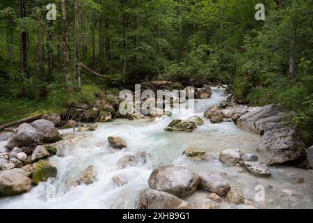Fluss Ramsauer Ache, Zauberwald, Ramsau bei Berchtesgaden, Deutschland, Europa Stockfoto