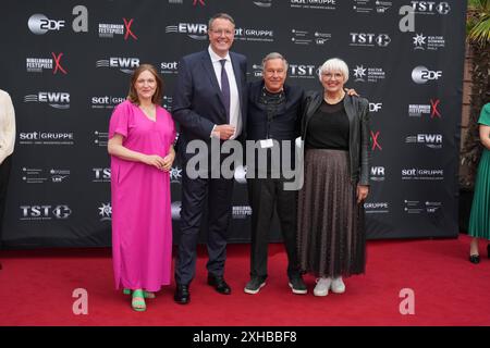 Nibelungen-Festspiele vor dem Kaiserdom Worms. Premiere von der Diplomat Nibelungen-Festspiele am 12.07.2024 vor dem Kaiserdom Worms. Würmer Kaiserdom Rheinland-Pfalz *** Nibelungen Festival vor dem Kaiserdom Worms Premiere des Diplomat Nibelungen Festivals am 12 07 2024 vor dem Kaiserdom Worms Worms Worms Kaiserdom Rheinland-Pfalz Stockfoto