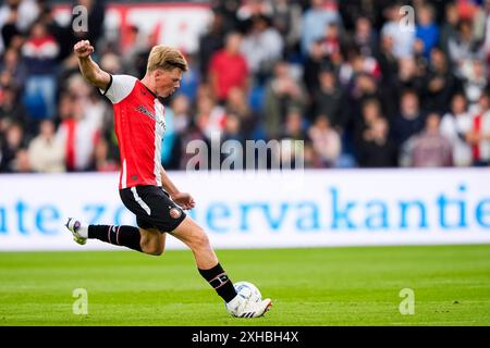 Rotterdam, Niederlande. Juli 2024. Rotterdam - Jan Plug of Feyenoord während des zweiten Freundschaftsspiels zur Vorbereitung der Eredivisie-Saison 2024/2025 zwischen Feyenoord und KRC Genk im Stadion Feijenoord de Kuip am 13. Juli 2024 in Rotterdam, Niederlande. Credit: Box to Box Pictures/Alamy Live News Stockfoto
