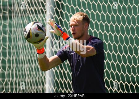 Weimar, Deutschland. 13. Juli 2024. Aaron Ramsdale aus England während der UEFA EURO 2024 - England Offizielles MD-1 Training im Weimarer Land eng – TBCTC – Spa & Golfresort Weimarer Land. Quelle: Meng Gao/Alamy Live News Stockfoto