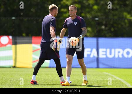 Weimar, Deutschland. 13. Juli 2024. Jordan Pickford von England während der UEFA EURO 2024 - England Offizielles MD-1 Training im Weimarer Land eng – TBCTC – Spa & Golfresort Weimarer Land. Quelle: Meng Gao/Alamy Live News Stockfoto