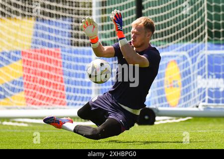 Weimar, Deutschland. 13. Juli 2024. Aaron Ramsdale aus England während der UEFA EURO 2024 - England Offizielles MD-1 Training im Weimarer Land eng – TBCTC – Spa & Golfresort Weimarer Land. Quelle: Meng Gao/Alamy Live News Stockfoto