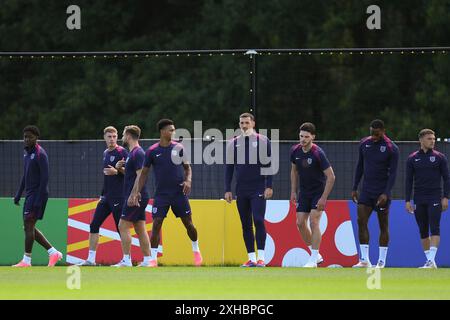 Weimar, Deutschland. 13. Juli 2024. Team England während der UEFA EURO 2024 - England Offizielles MD-1 Training im Weimarer Land eng – TBCTC – Spa & Golfresort Weimarer Land. Quelle: Meng Gao/Alamy Live News Stockfoto