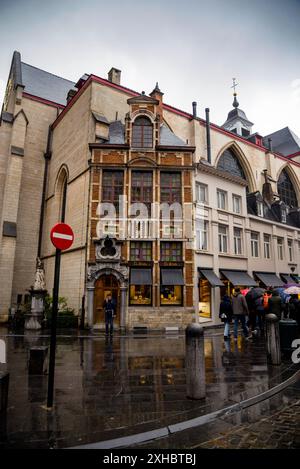 Baroque de Goude Huyve Tavern, die an die St. Nikolaus Kirche in Brüssel, Belgien, angeschlossen ist. Stockfoto