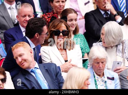 Hugh Jackman und Kate Beckinsale in der königlichen Box am 13. Tag der Wimbledon Championships 2024 im All England Lawn Tennis and Croquet Club, London. Bilddatum: Samstag, 13. Juli 2024. Stockfoto