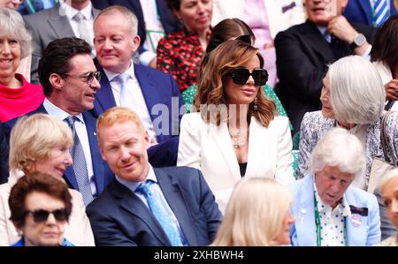 Hugh Jackman und Kate Beckinsale in der königlichen Box am 13. Tag der Wimbledon Championships 2024 im All England Lawn Tennis and Croquet Club, London. Bilddatum: Samstag, 13. Juli 2024. Stockfoto