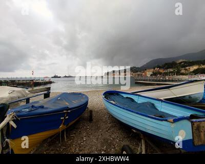 Santa Margherita Ligure , Italien Juni 2024: Schöner Blick auf den Hafen von Santa Margherita Ligure in Italien, Europa. Cinque Terre Nationalpark, Ligurien Stockfoto