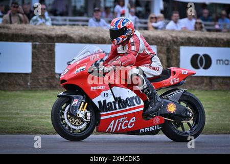 Goodwood House, Chichester, Großbritannien. Juli 2024. Goodwood Festival of Speed Day 3; Ducati Desmosedici GP6 Credit: Action Plus Sports/Alamy Live News Stockfoto