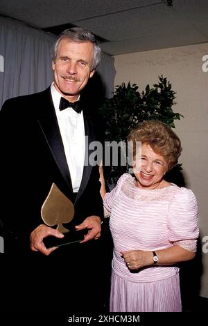 Dr. Ruth ist verstorben. Ted Turner und Dr. Ruth Westheimer Credit: Ralph Dominguez/MediaPunch Stockfoto