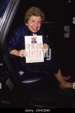 Dr. Ruth ist verstorben. Dr. Ruth Westheimer um 1980 Kredit: Ralph Dominguez/MediaPunch Stockfoto