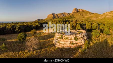 SA Clova des Xot talayot, kreisförmige talayot, um 1000 und 800 v. Chr., Sa Canova Website, Arta, Mallorca, Balearen, Spanien Stockfoto