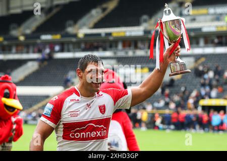 Rumpf, Großbritannien. Juli 2024. Ryan Hall of Hull KR feiert den Sieg seiner Teams nach dem Spiel Hull FC gegen Hull KR in der Betfred Super League am 13. Juli 2024 in Hull, Großbritannien (Foto: Gareth Evans/News Images) in Hull, Großbritannien am 13. Juli 2024. (Foto: Gareth Evans/News Images/SIPA USA) Credit: SIPA USA/Alamy Live News Stockfoto