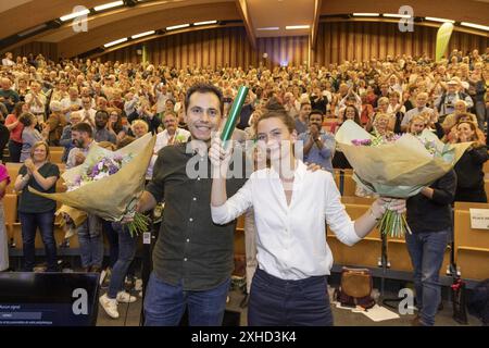 Louvain La Neuve, Belgien. Juli 2024. Die neu gewählten Samuel Cogolati und Marie Lecocq wurden während eines Parteitreffens der französischsprachigen grünen Partei Ecolo zur Wahl zweier neuer Parteivorsitzender in Louvain-La-Neuve am Samstag, den 13. Juli 2024, in Louvain-La-Neuve vorgestellt. Das Duo Samuel Cogolati und Marie Lecocq und das Tandem von Marie-Colline Leroy und Gilles Vanden Burre wetteifern um die Ko-Präsidentschaft von Ecolo. BELGA FOTO NICOLAS MAETERLINCK Credit: Belga News Agency/Alamy Live News Stockfoto