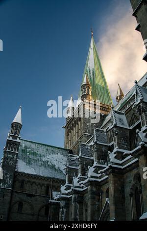 Trondheim - Norwegen. Die majestätische Nidarosdomen - Nidaros Kathedrale ist ein historisches und architektonisches Wahrzeichen Stockfoto