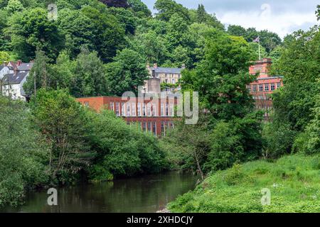 Masson Mill und River Derwent, Valley Mills, ein Weltkulturerbe, Matlock Bath, Derbyshire, England, Großbritannien Stockfoto