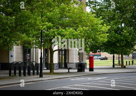 Der erste Briefkasten von König Charles in Großbritannien Stockfoto